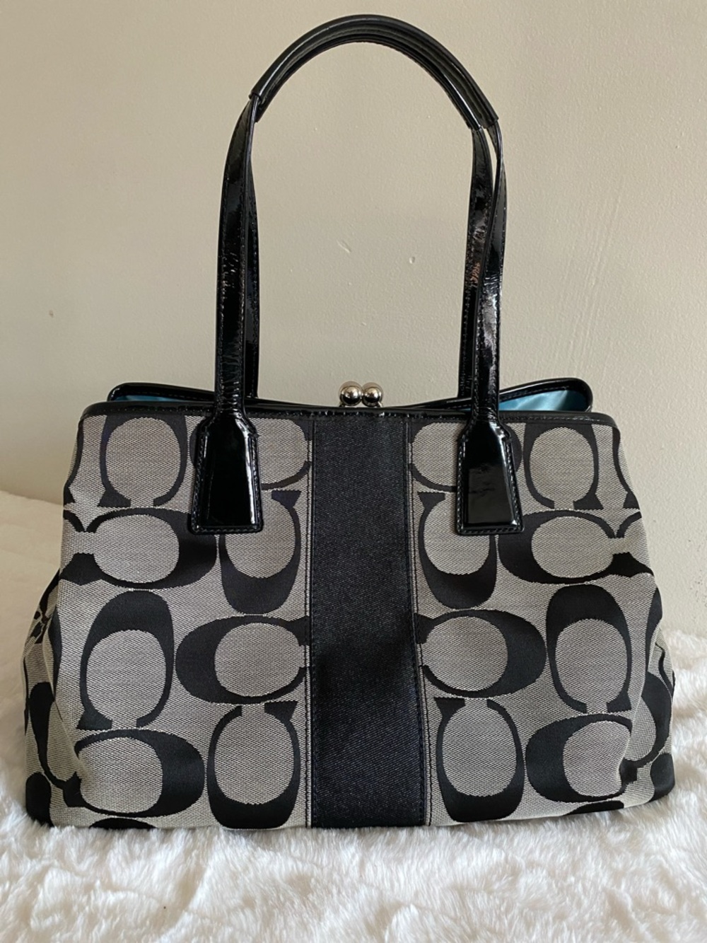 Coach F13533 Signature Kiss Lock Center Satchel (Vintage) - Picture 3 of 15